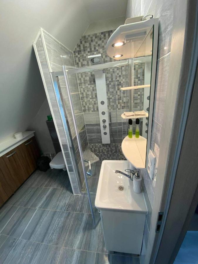 Centrum Apartman S- Dom บาร์เจโอ ภายนอก รูปภาพ