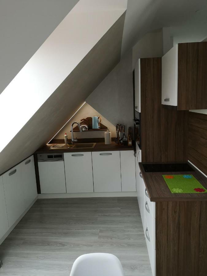 Centrum Apartman S- Dom บาร์เจโอ ภายนอก รูปภาพ